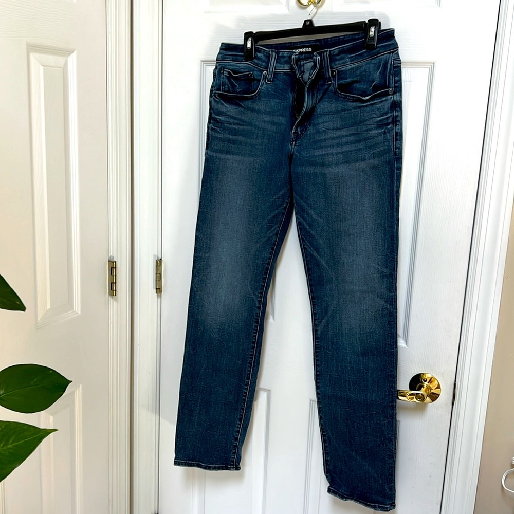 Express Mens Slim Straight Jeans 30x32, medium blue. NWOT